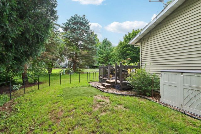 13 Laredo Court, Madison, WI 53719