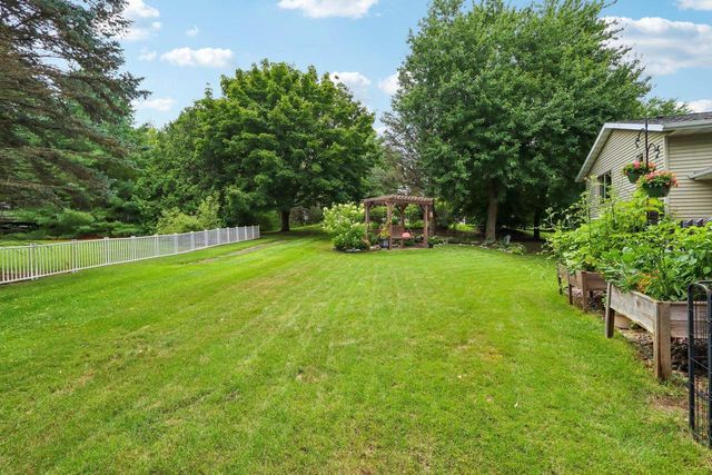 13 Laredo Court, Madison, WI 53719