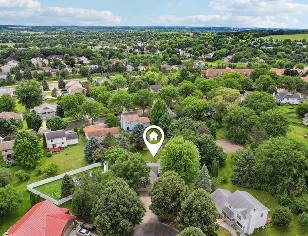 13 Laredo Court, Madison, WI 53719