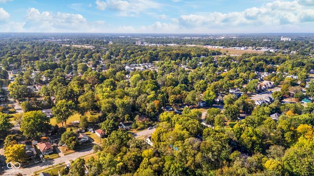 2120 Washington Avenue, Terre Haute, IN 47803