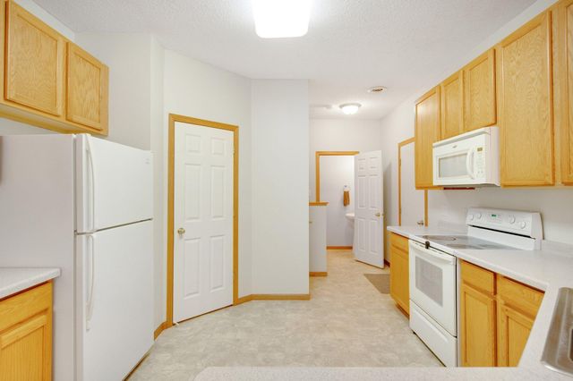 17980 69th Place N, Maple Grove, MN 55311
