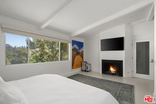 9659 Cedarbrook Drive, Los Angeles, CA 90210