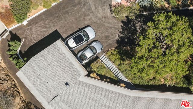 9659 Cedarbrook Drive, Los Angeles, CA 90210