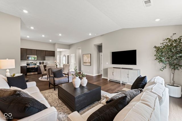 336 Little Torino Way, Greenfield, IN 46140