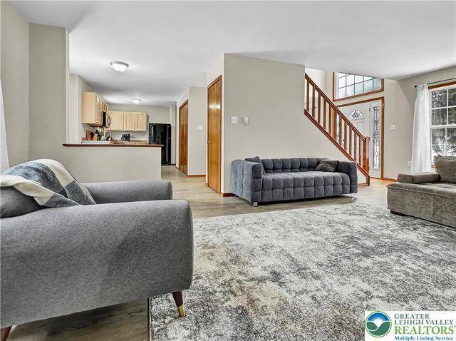 2107 Grasshopper Drive, Tobyhanna Twp, PA 18466