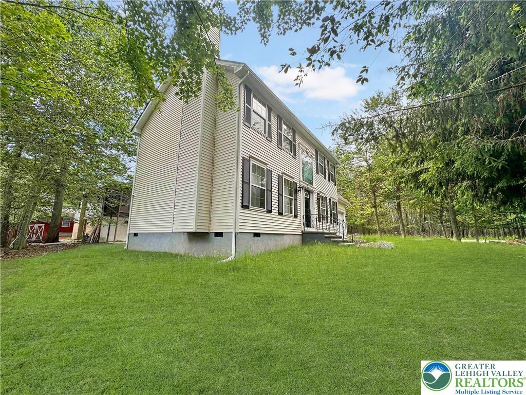 2107 Grasshopper Drive, Tobyhanna Twp, PA 18466