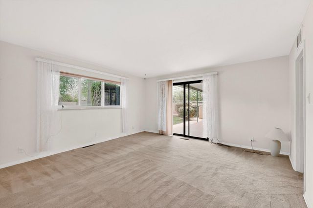 3712 Mackland Avenue NE, Albuquerque, NM 87110