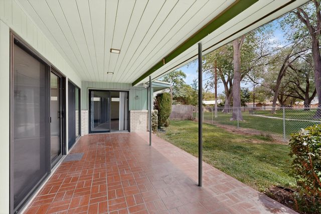3712 Mackland Avenue NE, Albuquerque, NM 87110