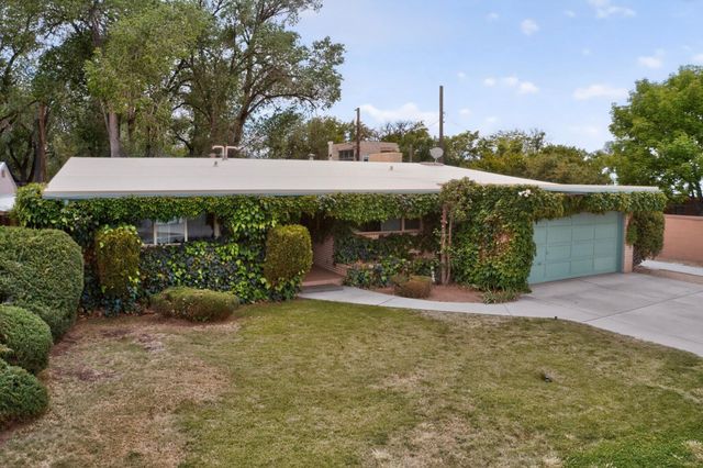 3712 Mackland Avenue NE, Albuquerque, NM 87110