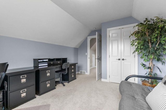 4916 N SILENTWIND WAY, Appleton, WI 54913