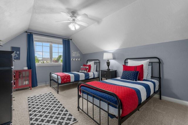 4916 N SILENTWIND WAY, Appleton, WI 54913
