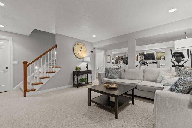 4916 N SILENTWIND WAY, Appleton, WI 54913