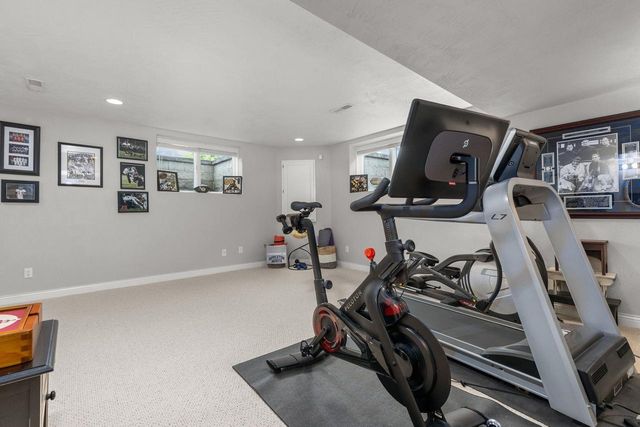 4916 N SILENTWIND WAY, Appleton, WI 54913