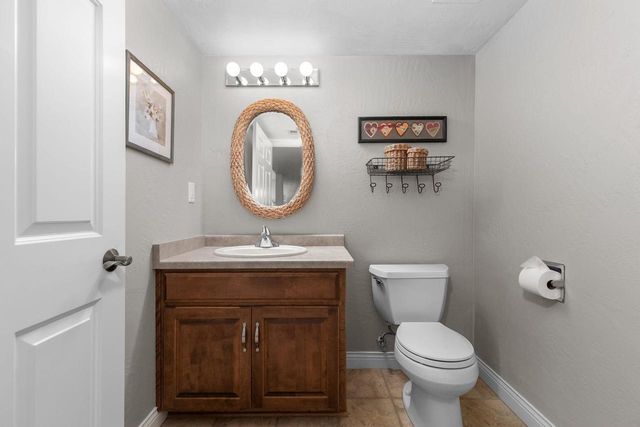 4916 N SILENTWIND WAY, Appleton, WI 54913