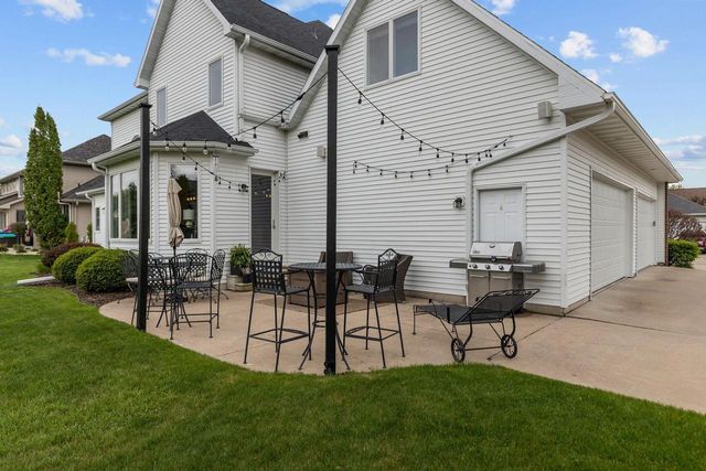 4916 N SILENTWIND WAY, Appleton, WI 54913