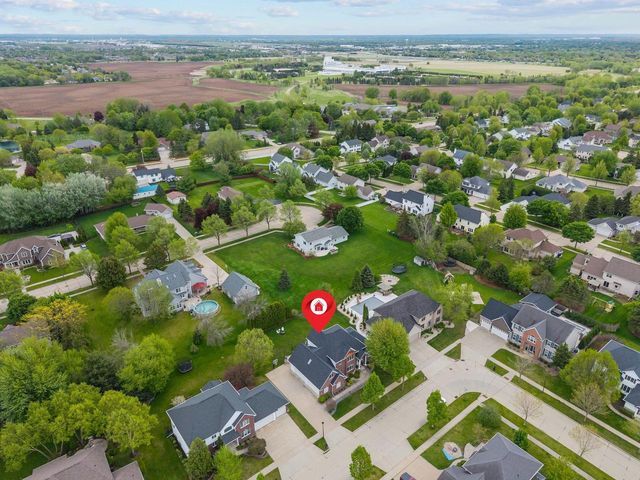 4916 N SILENTWIND WAY, Appleton, WI 54913