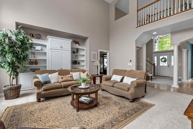 4916 N SILENTWIND WAY, Appleton, WI 54913