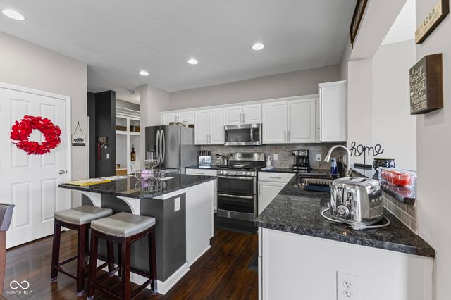 7616 Dunleer Drive, Brownsburg, IN 46112