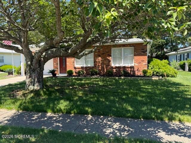 42 Lauren Lane, Brick, NJ 08723
