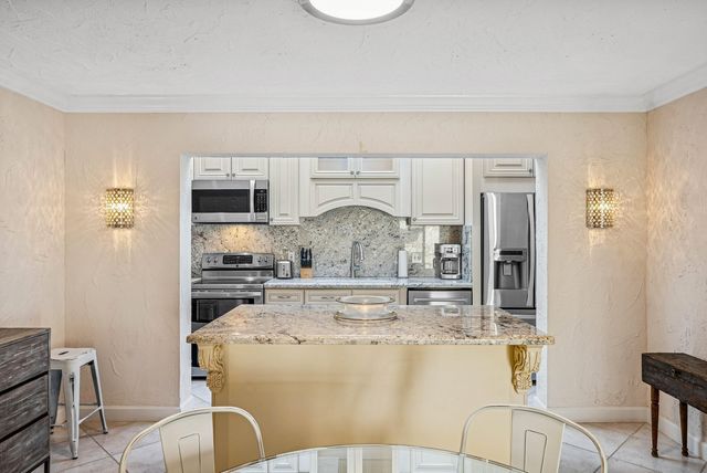 5926 Patio Drive, Boca Raton, FL 33433