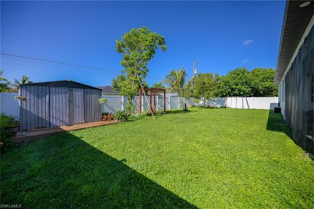 920 SE 15th TER, Cape Coral, FL 33990
