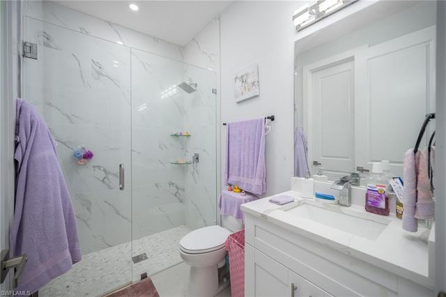 920 SE 15th TER, Cape Coral, FL 33990