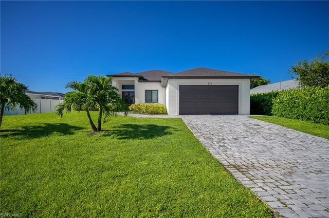 920 SE 15th TER, Cape Coral, FL 33990