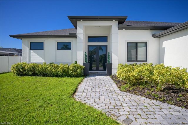 920 SE 15th TER, Cape Coral, FL 33990