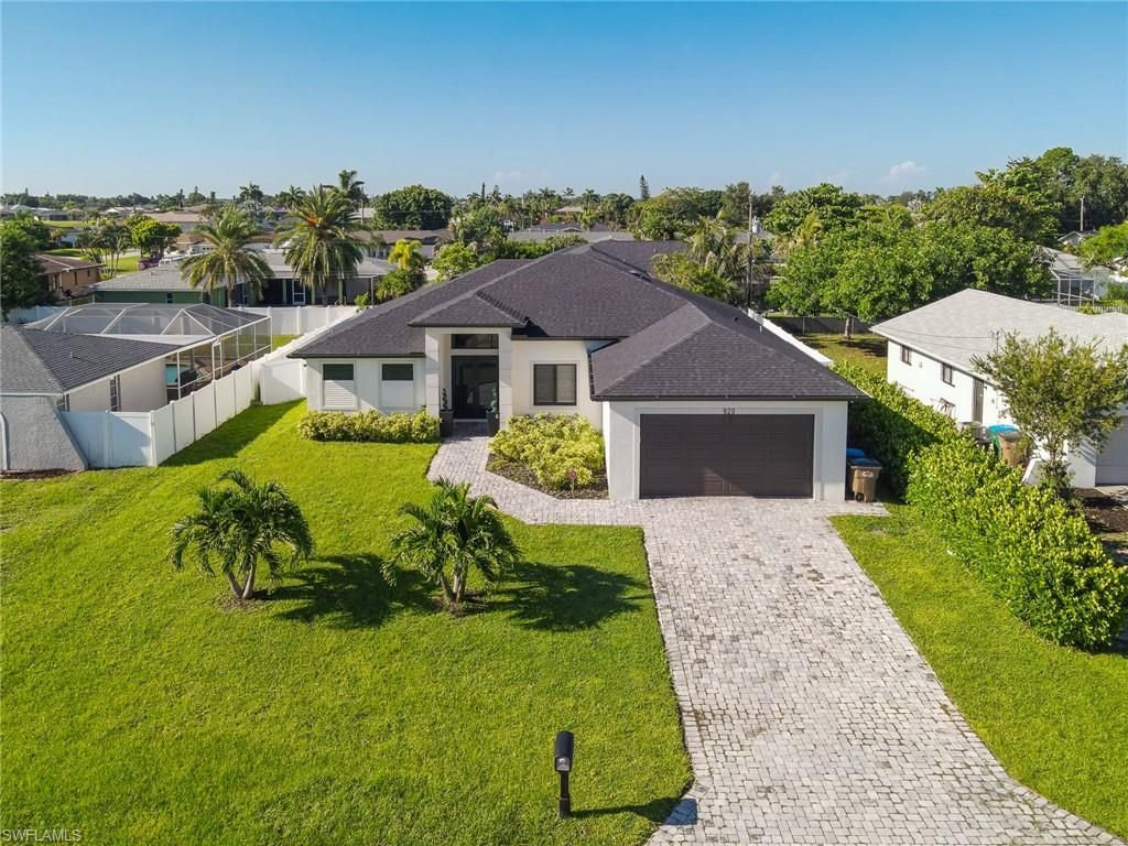 920 SE 15th TER, Cape Coral, FL 33990