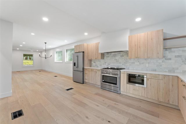 3301 Duval ST, Austin, TX 78705