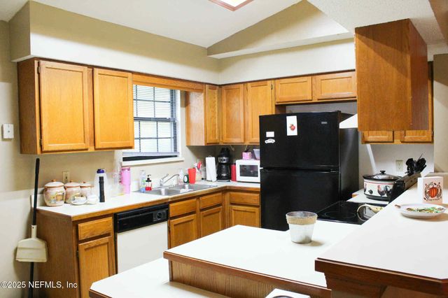 540 MEADOWBROOK FARMS Road, Green Cove Springs, FL 32043