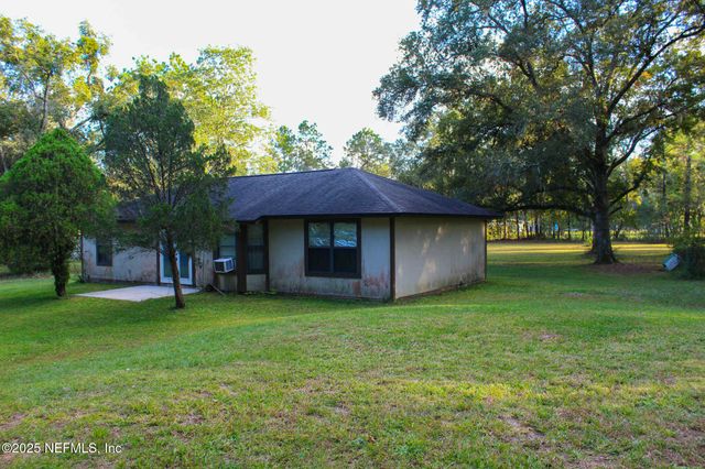 540 MEADOWBROOK FARMS Road, Green Cove Springs, FL 32043