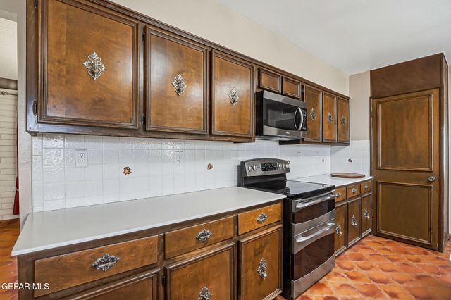 7770 WESTSIDE Drive, Canutillo, TX 79835