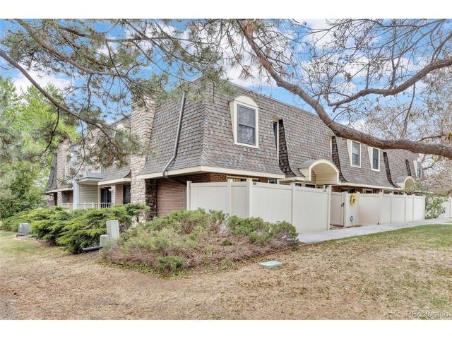 1350 S Idalia St D, Aurora, CO 80017