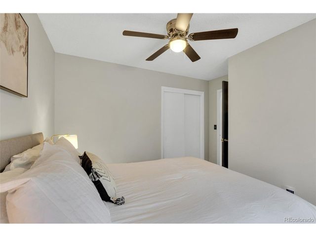 1350 S Idalia St D, Aurora, CO 80017