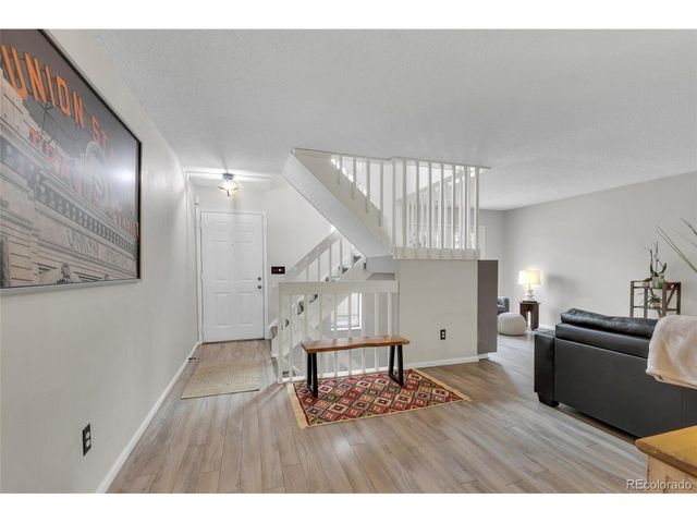 1350 S Idalia St D, Aurora, CO 80017