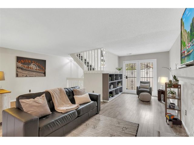 1350 S Idalia St D, Aurora, CO 80017
