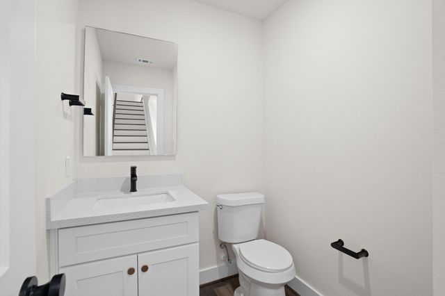 3905 Pinemont Drive F, Houston, TX 77018