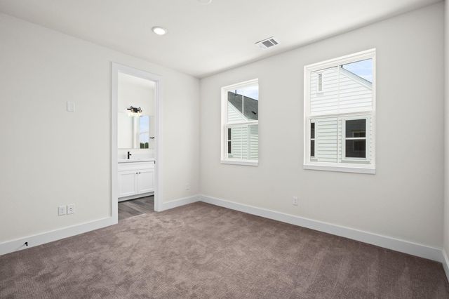 3905 Pinemont Drive F, Houston, TX 77018