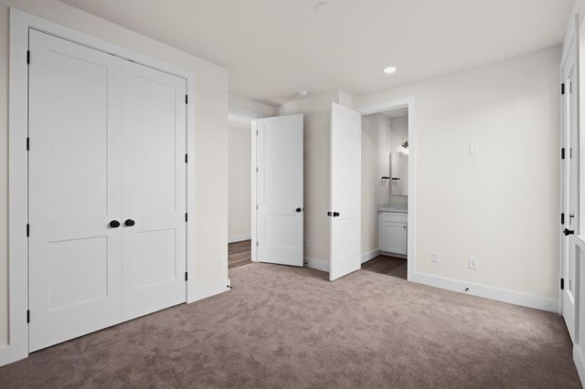 3905 Pinemont Drive F, Houston, TX 77018