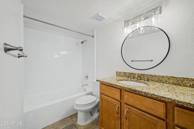 200 E SOUTHERN Avenue 102, Tempe, AZ 85282