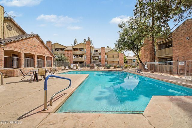 200 E SOUTHERN Avenue 102, Tempe, AZ 85282