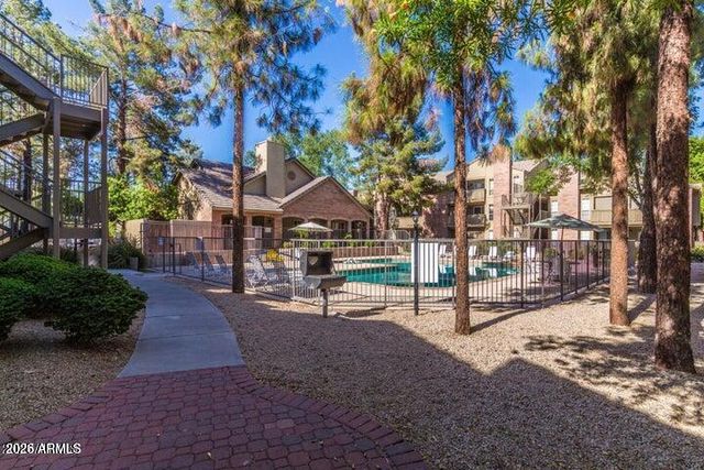 200 E SOUTHERN Avenue 102, Tempe, AZ 85282