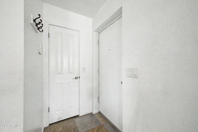 200 E SOUTHERN Avenue 102, Tempe, AZ 85282