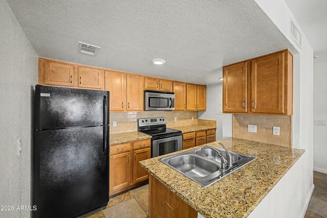 200 E SOUTHERN Avenue 102, Tempe, AZ 85282