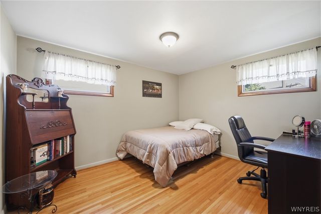 814 George Urban Boulevard, Cheektowaga, NY 14225
