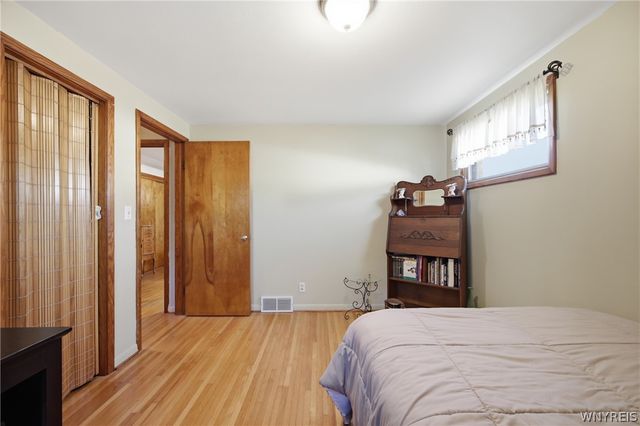814 George Urban Boulevard, Cheektowaga, NY 14225