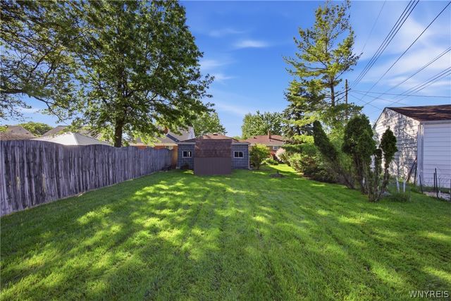 814 George Urban Boulevard, Cheektowaga, NY 14225