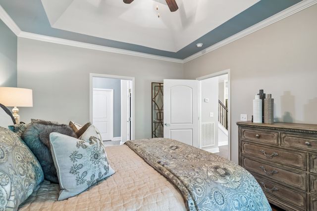 1010 Callaway Dr, Lebanon, TN 37087