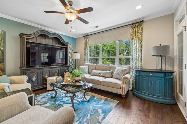 1010 Callaway Dr, Lebanon, TN 37087
